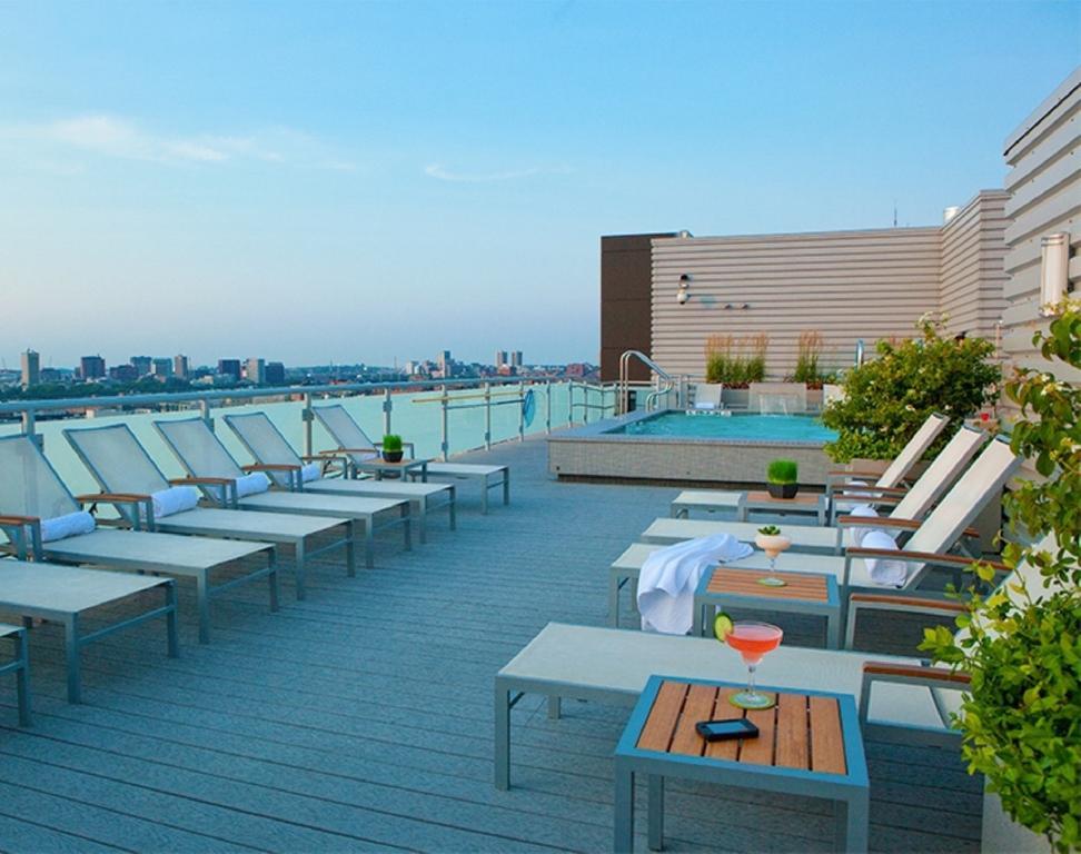 Global Luxury Suites At Kenmore Square Бостон Екстер'єр фото