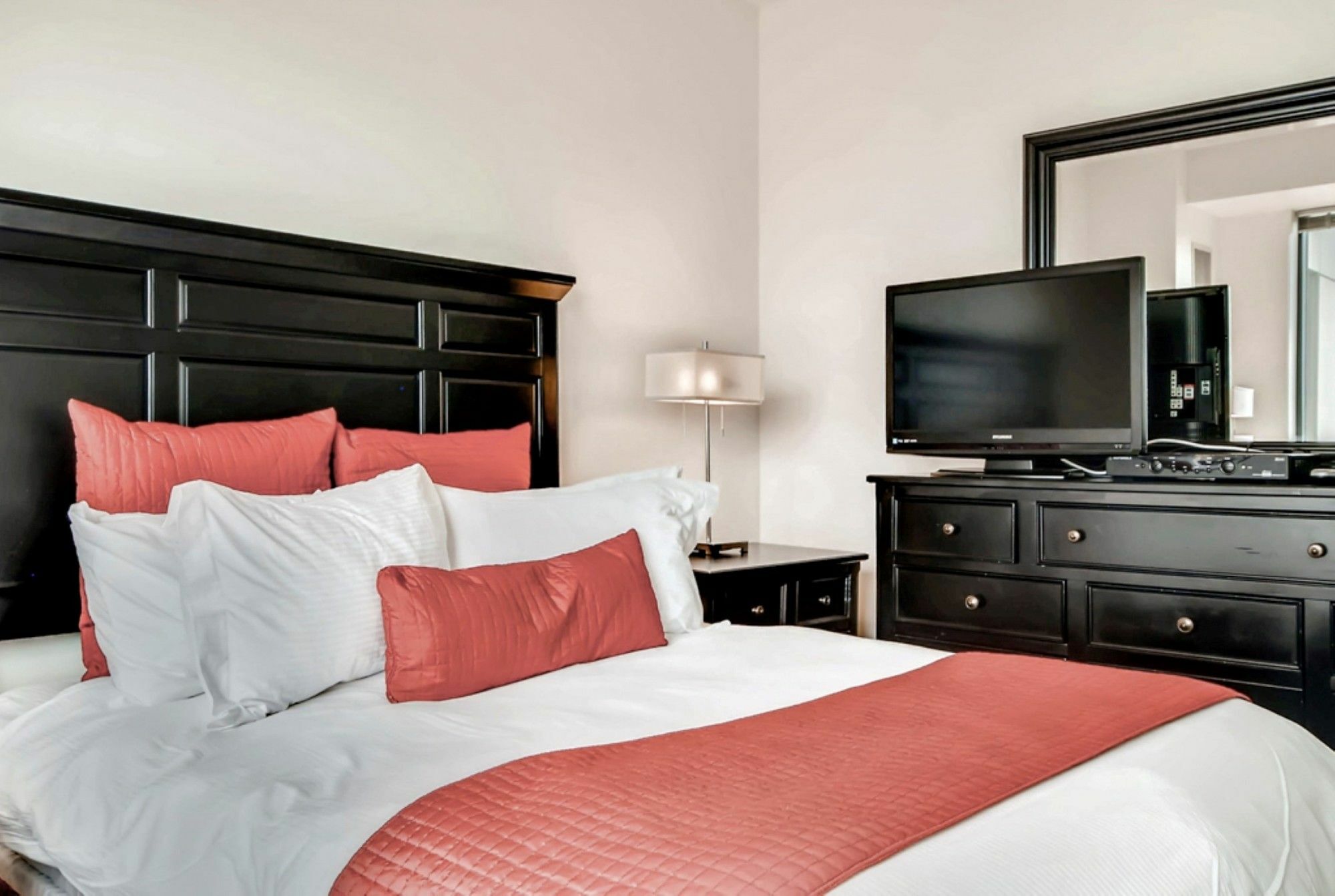 Global Luxury Suites At Kenmore Square Бостон Екстер'єр фото