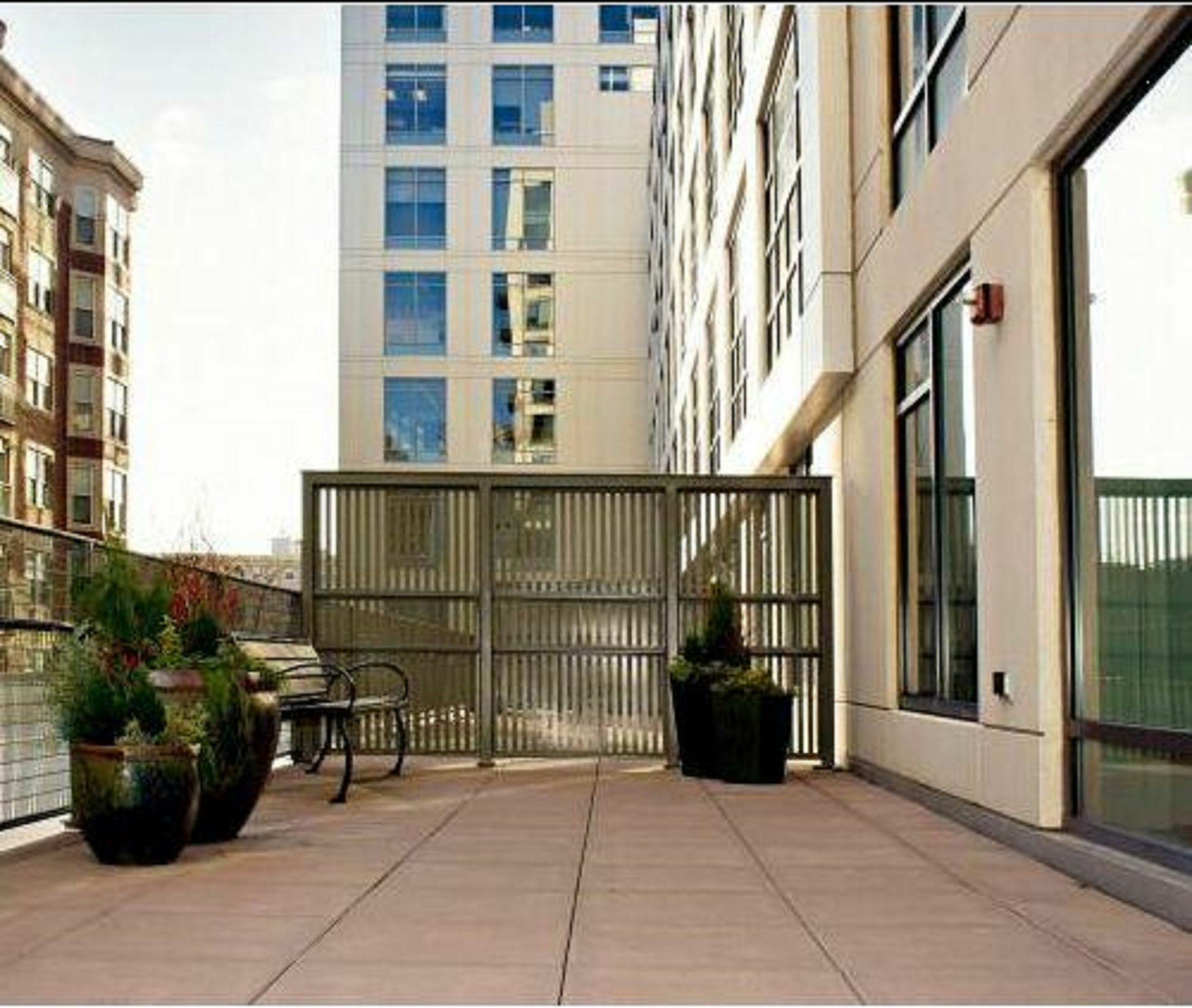 Global Luxury Suites At Kenmore Square Бостон Екстер'єр фото