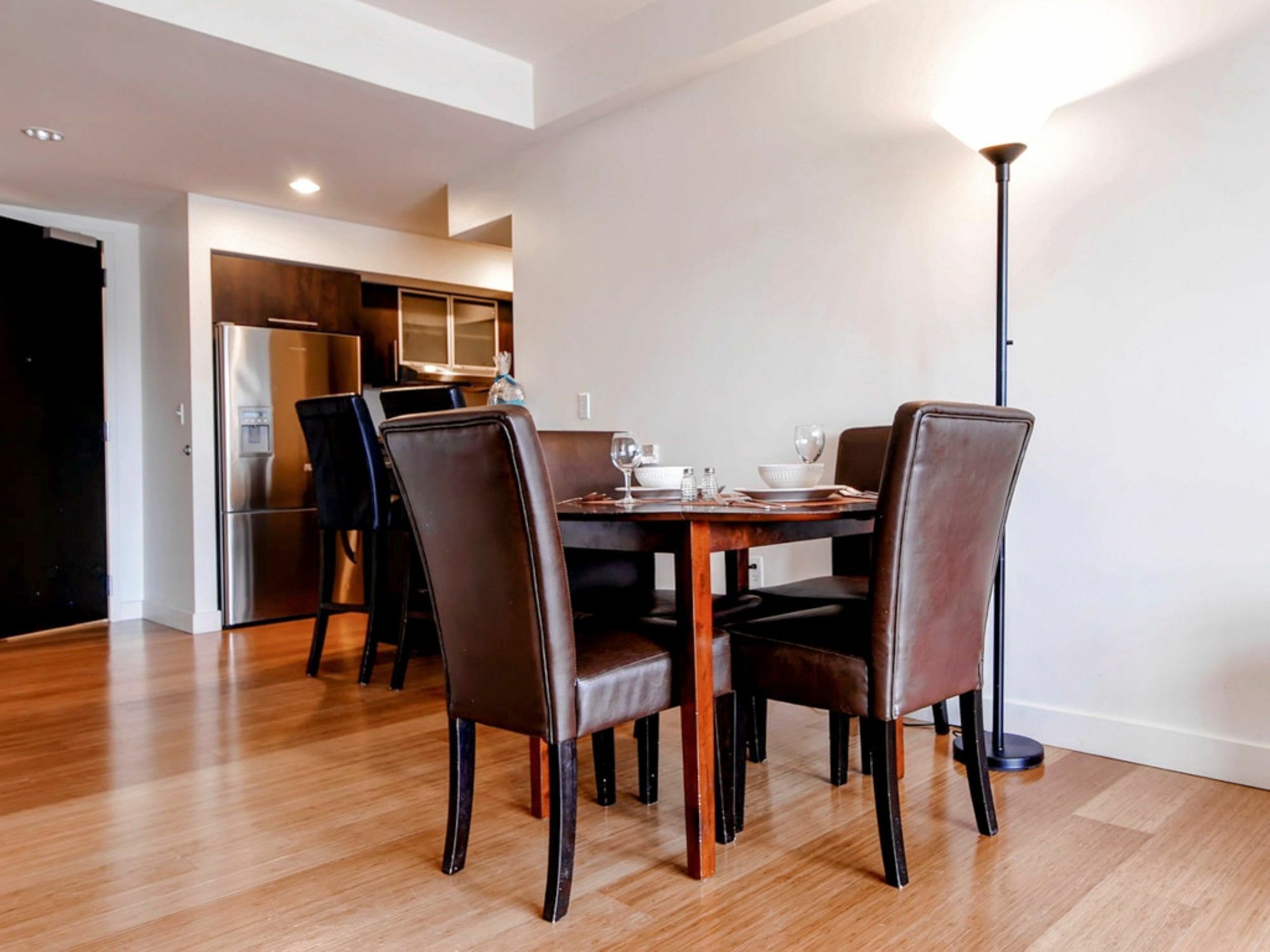Global Luxury Suites At Kenmore Square Бостон Екстер'єр фото